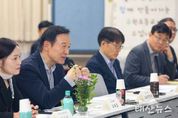 임태희 경기도교육감, “교학상장(敎學相長), 가르치고 배우며 함께 성장하는 선순환 이뤄야” 2024 수원 글빛초등학교 수업 현장 방문해 격려