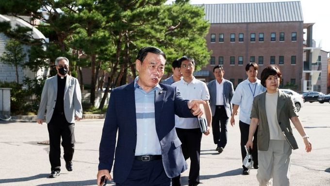 수원특례시의회, 현장 중심 민원 해결... 교통안전 대책 논의