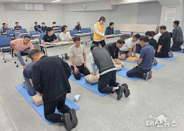 용인도시공사, 생활환경팀 생명을 살리는 심폐소생술 응급처치 교육 실시