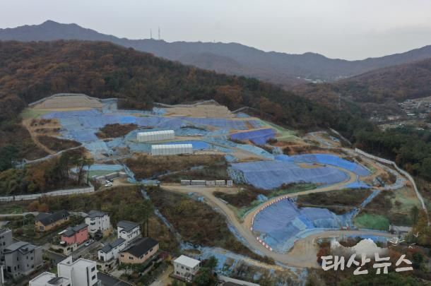 한시적 토사 반출이 허용된 '고기동 노인복지주택' 공사 현장