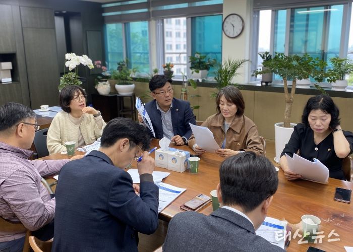 최만식 경기도의원, 성남서초 통학로에 ‘안전 지붕’ 씌우다