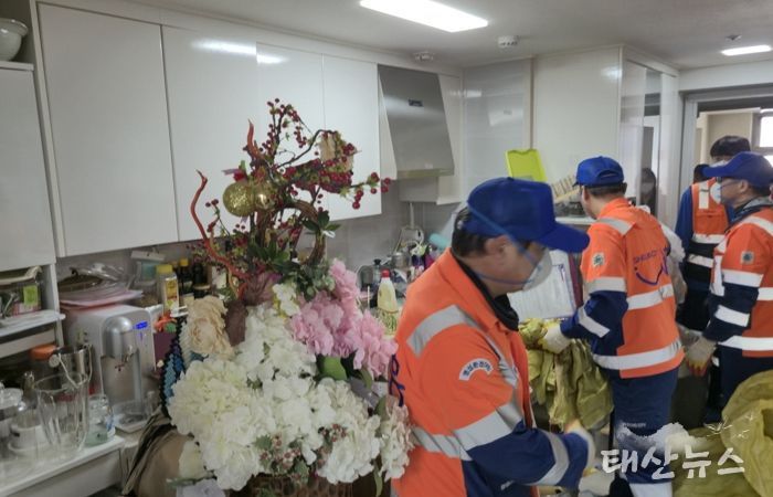 장곡동, ‘똑똑 주거환경 클린사업’으로 취약 가구에 깨끗한 보금자리 마련