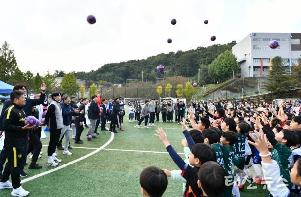 제1회 수원영통구청장배 생활체육 유소년축구 대회 성료