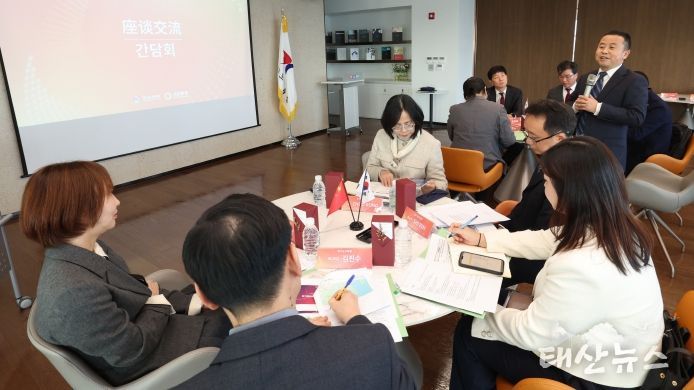 청두시 교육국 관계자 방문