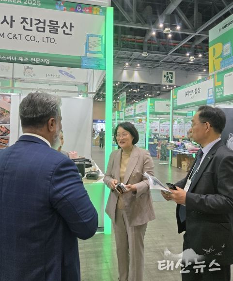 신미숙 의원, 해외 바이어가 찾는 K-수출박람회…지페어 코리아 방문