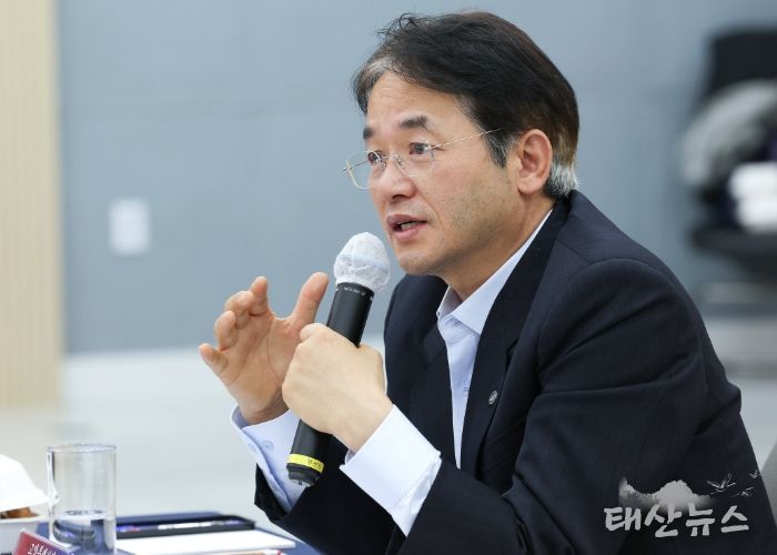 한국항공대·동국대 창업보육센터 입주기업 소통 간담회에서 발언 중인 이동환 고양특례시장