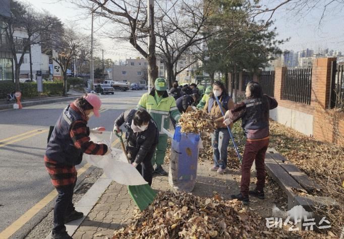 수원시 장안구 파장동, 가을철 낙엽 집중지역 합동정비 실시