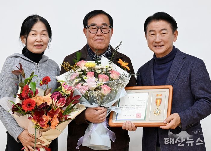 의정부시 지방세심의위원회 이익재 위원장, 지역발전 유공 표창 수상