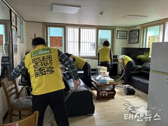 수원시 팔달구 우만2동 지역사회보장협의체, 한파 대비 경로당 환경정비 실시