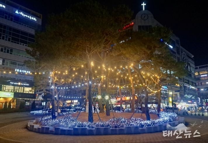 양주시, 고읍광장 연말연시 경관조명 설치