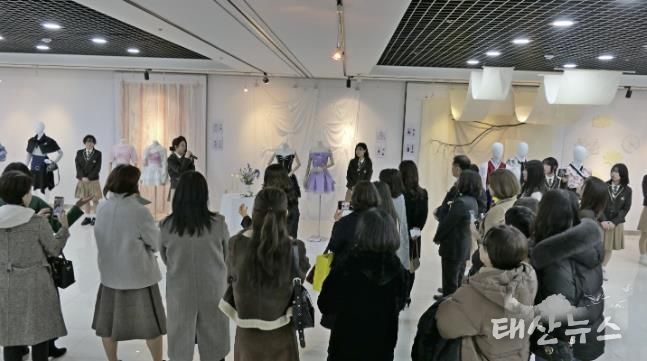 수원시 팔달구 매향여자정보고등학교 패션산업디자인과, 제1회 작품 전시회 열어