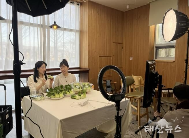 용인특례시는 최근 용인시농업기술센터에서 청년농업인을 대상으로 ‘2025년 라이브커머스 교육’을 했다