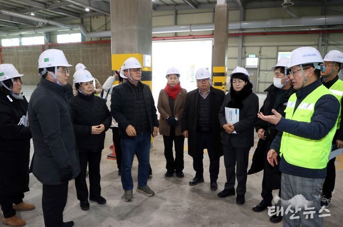 수원특례시의회 환경안전위원회, 생활폐기물 적환장 및 기후변화체험교육관 현장방문