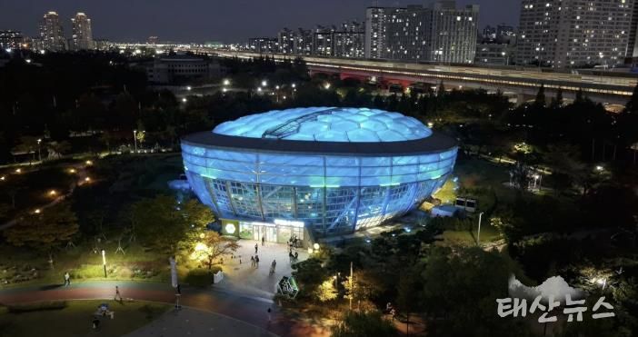 부천호수식물원 수피아 야간 전경